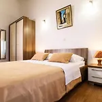 Vakantiehuis Dusanka By Interhome *