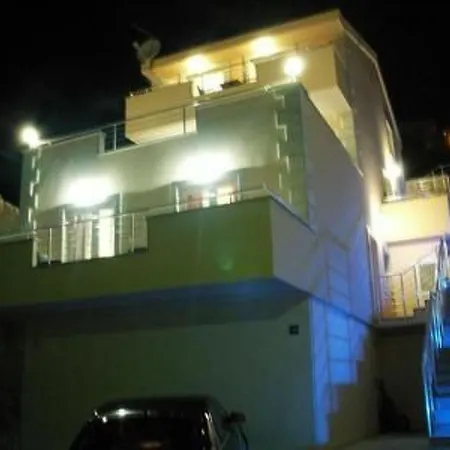 Vakantiehuis Dusanka By Interhome Pisak