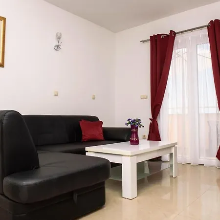 Vakantiehuis Dusanka By Interhome Pisak