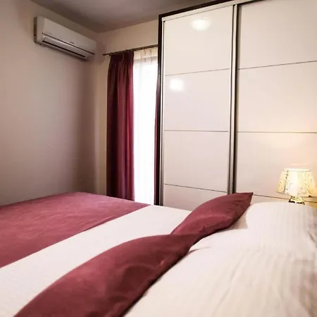 Dusanka By Interhome Vakantiehuis Pisak